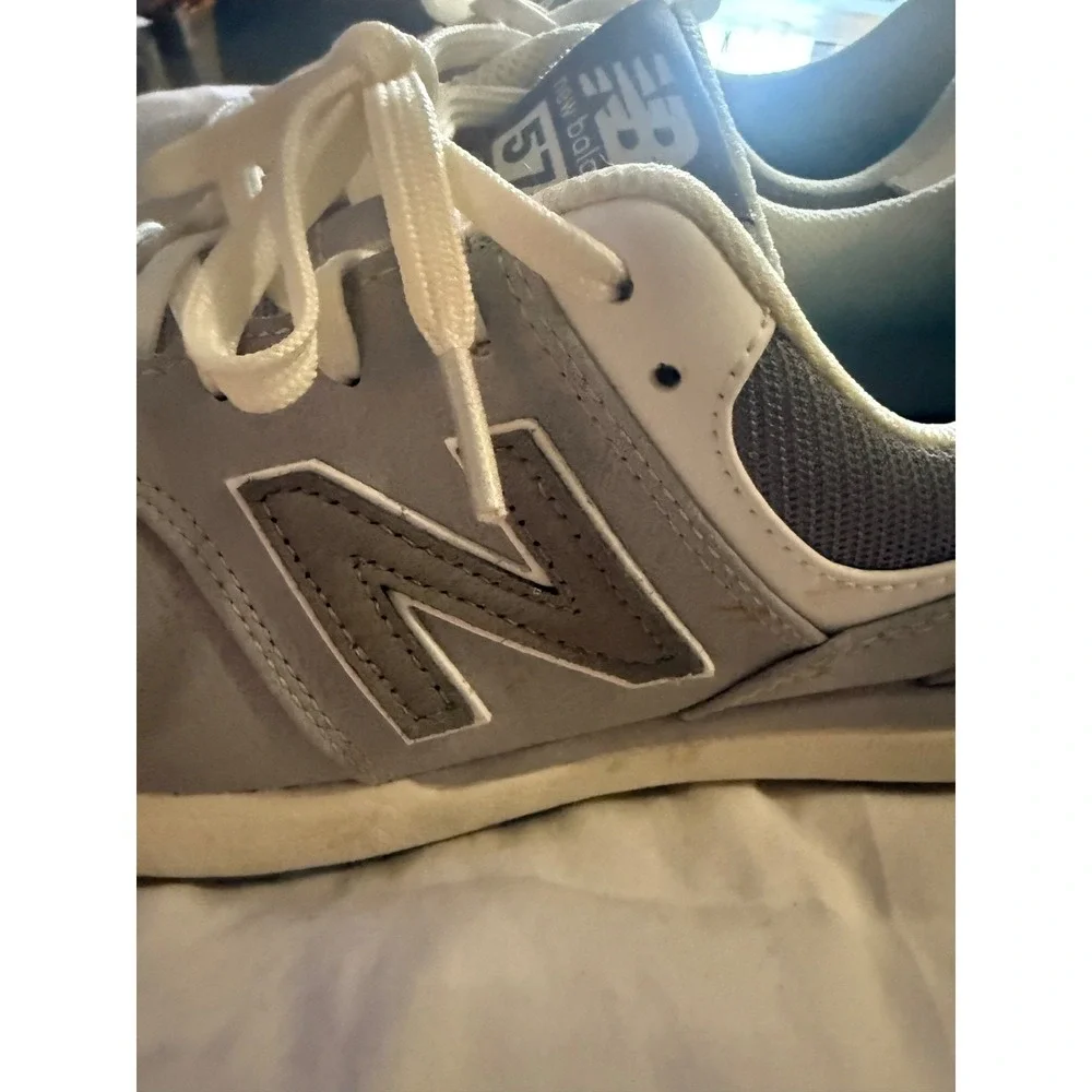 New Balance product pair